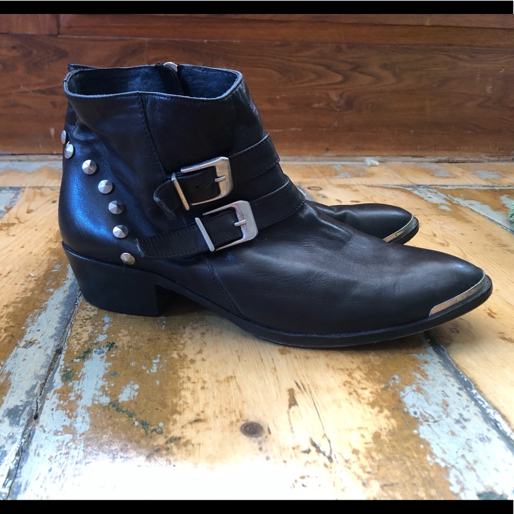 Sandro Leather Booties size 40